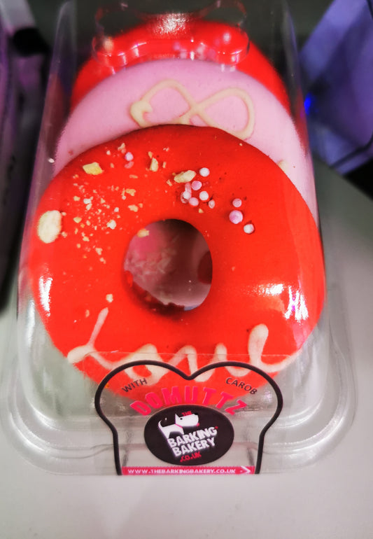 Valentine's cake by Barking Bakery